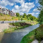 Modern Cozy With Free Parking In Trendy Paupys Lägenhet Vilnius