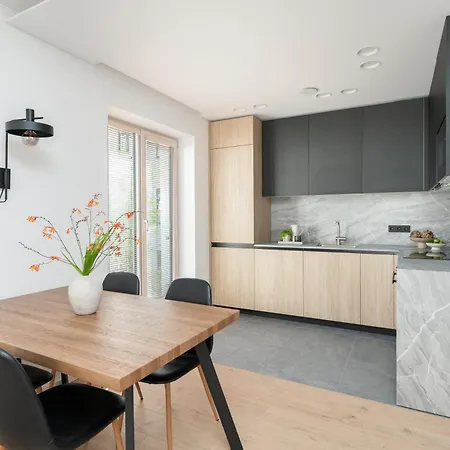 Modern Cozy With Free Parking In Trendy Paupys Vilnius
