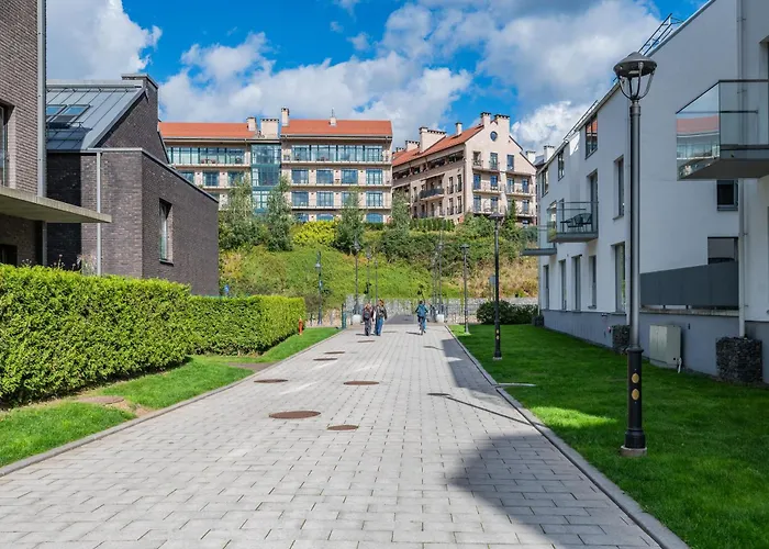 Modern Cozy With Free Parking In Trendy Paupys