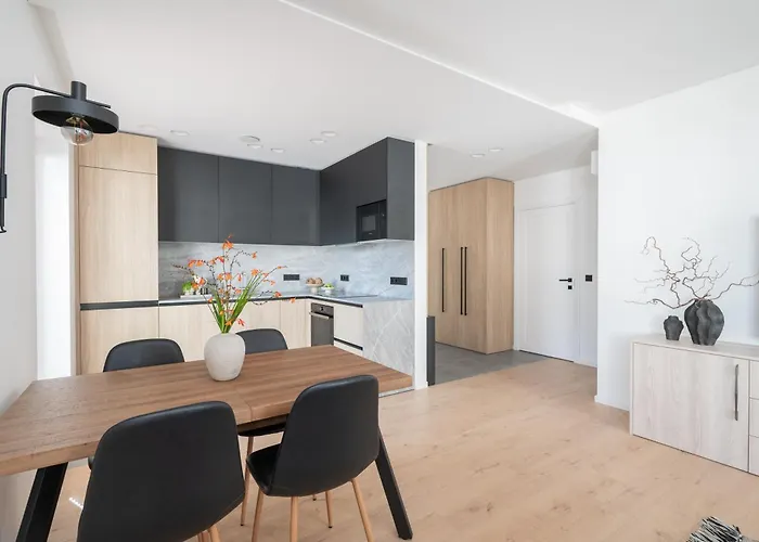 Appartamento Modern Cozy With Free Parking In Trendy Paupys Vilnius