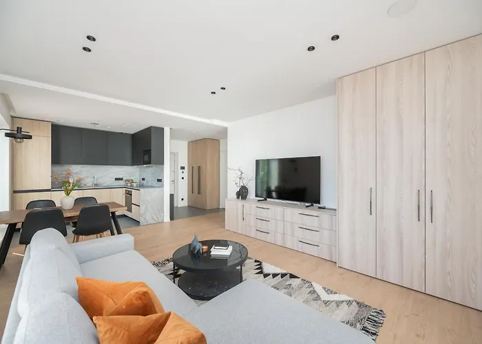 Modern Cozy With Free Parking In Trendy Paupys Vilnius
